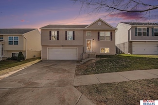 14455 Leeman St, Bennington, NE 68007
