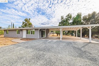 16310 Jacksonville Rd, Jamestown, CA 95327