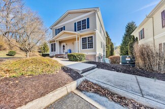 208 Heights Ln, Blacksburg, VA 24060