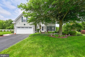 12 Palisade St, Ocean View, DE 19970