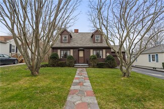 172 Bay View Ave, Bristol, RI 02809