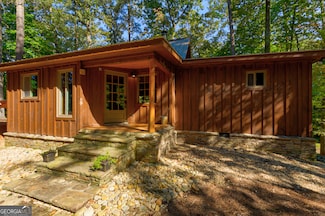 250 Lovell Ln, Tiger, GA 30576