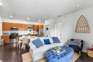 630 S Garfield Ave, Traverse City, MI 49686
