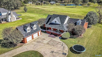400 Plantation Pointe Rd, Scottsboro, AL 35768