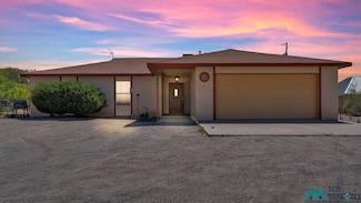 1109 Skyline Dr, Elephant Butte, NM 87935