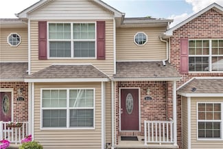 913 N 2nd St, Jeannette, PA 15644