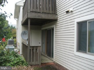 2305 Aspen Dr, Plainsboro, NJ 08536