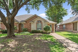 555 Old Mill Creek Dr, Waco, TX 76712