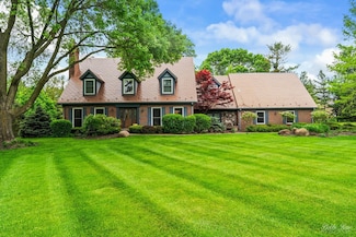 11 N Meadow Ct, South Barrington, IL 60010