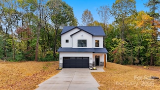 227 Howard St, Mount Holly, NC 28120