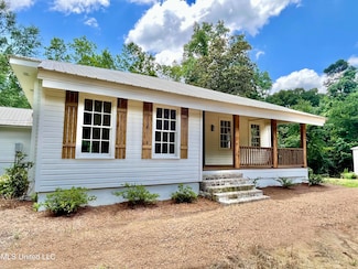 7102 Harmony Rd, Crystal Springs, MS 39059