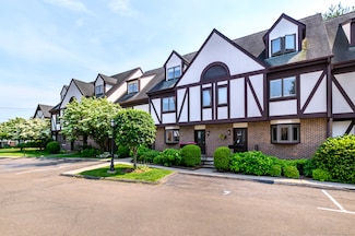 668 Glenbrook Rd Unit 9, Stamford, CT 06906