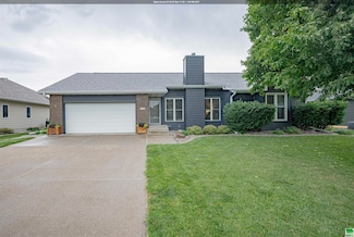 509 Embassy Dr, Sergeant Bluff, IA 51054