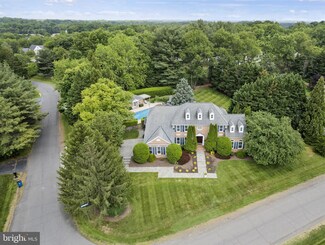 1211 Tottenham Ct, Reston, VA 20194