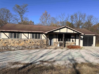 495 Gunsmith School Rd, Bedford, IN 47421