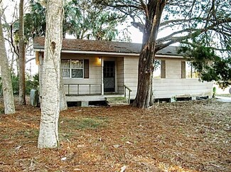 34 Allen Ave, Inglis, FL 34449