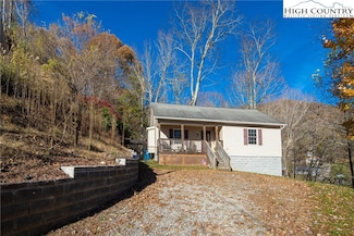 130 Alexander Dr, Boone, NC 28607