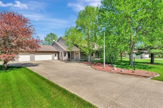 55 Deer Run Place, Monticello, IL 61856