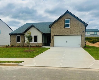 315 Rodeo Dr, Auburn, GA 30011