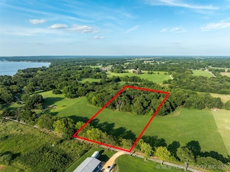 2 S 613 Rd, Grove, OK 74344