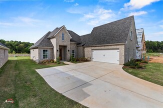 33 Turtle Creek Dr, Benton, LA 71006