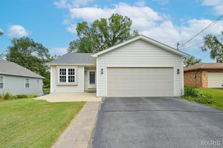 507 Kneedler St, Collinsville, IL 62234