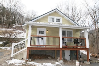 237 W Davis St, Mount Union, PA 17066