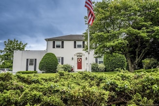 30 Dwight Rd, Middlefield, CT 06455