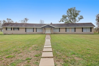 1611 County Road 36, Angleton, TX 77515