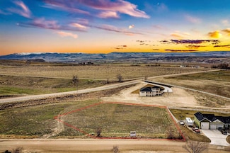 1406 Oak River Ln, Caldwell, ID 83607