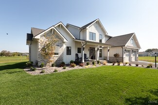 8006 Sedge Grass Rd, Lysander, NY 13027