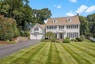 25 Granite Post Ln, East Weymouth, MA 02189