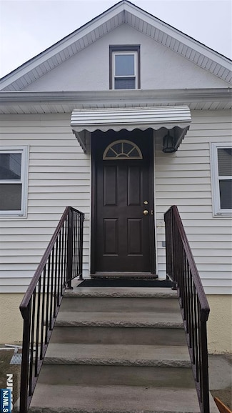164 Humboldt St, East Rutherford, NJ 07073