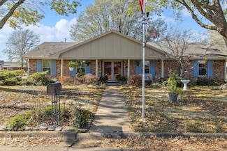 1115 36th St NE, Paris, TX 75462