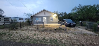 5308 Salvador Ln, Zapata, TX 78076