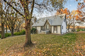 606 NE 115th St, Kansas City, MO 64155