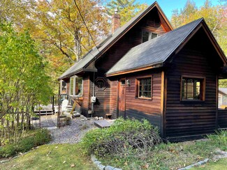 484 Old Mail Rd, Tamworth, NH 03886