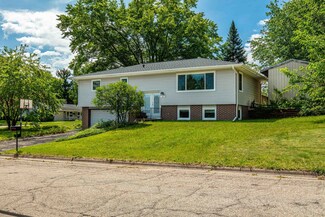 101 Hilltop Dr, Mount Horeb, WI 53572