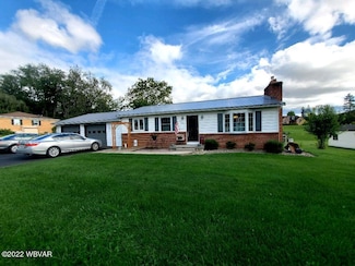 1110 Blue Spruce Dr, Bellefonte, PA 16823