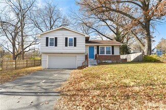 8020 Highland Ave, Kansas City, MO 64131