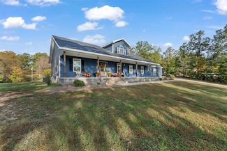 24 Nora Mae Ln, Beechmont, KY 42323