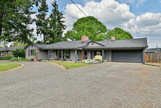 895 Casino Rd, Medford, OR 97501