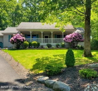 284 Eastshore Dr, East Stroudsburg, PA 18301