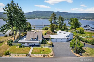 10 E Sunny Sands Rd, Cathlamet, WA 98612