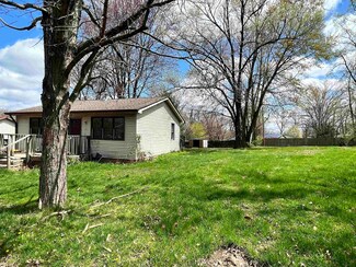 2303 S Brown Ave, Bloomington, IN 47403