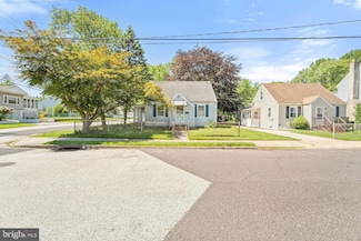 78 S Poplar Ave, Maple Shade, NJ 08052
