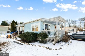 410 Peacock St, Paulsboro, NJ 08066