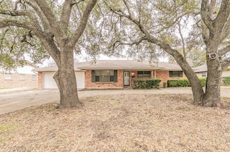 5113 South Dr, Fort Worth, TX 76132
