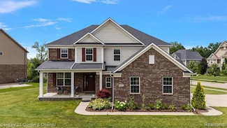 23431 S Crooked Tree Ct, South Lyon, MI 48178