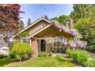 2748 SW Old Orchard Rd, Portland, OR 97201